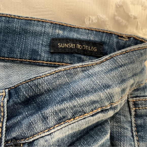 🔴JESSICA SIMPSON SUNSET BOOTLEG JEANS🔴 - Picture 5 of 10
